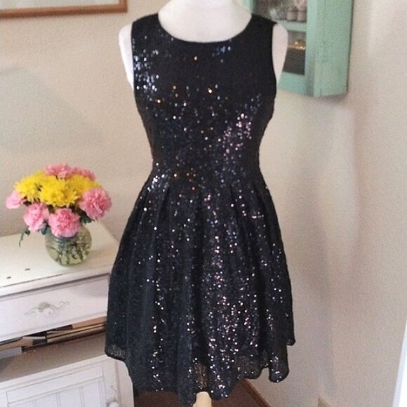 ISSI Sparkly Black Dressy Dress - Picture 1 of 10
